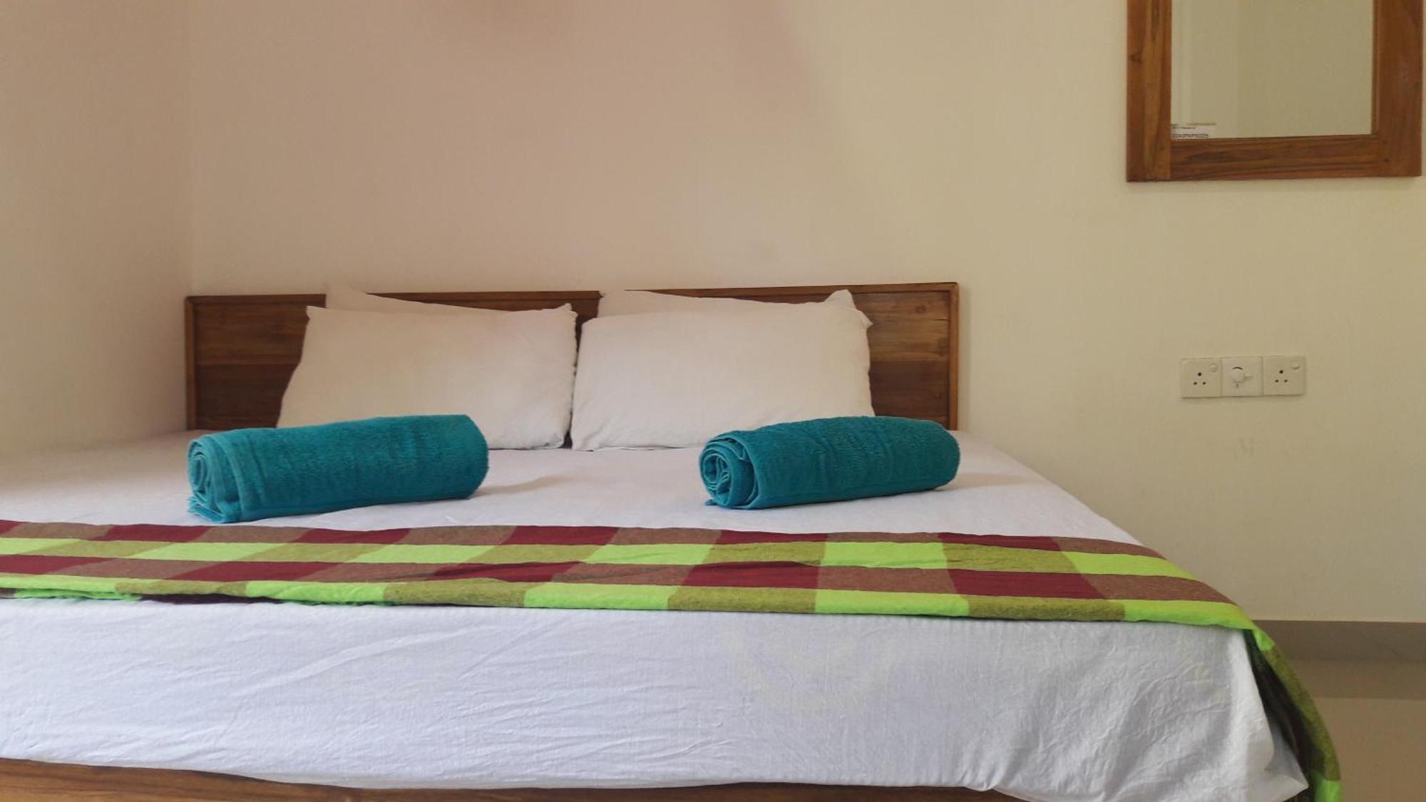 Wild Eagle Safari Resort Udawalawe Bagian luar foto